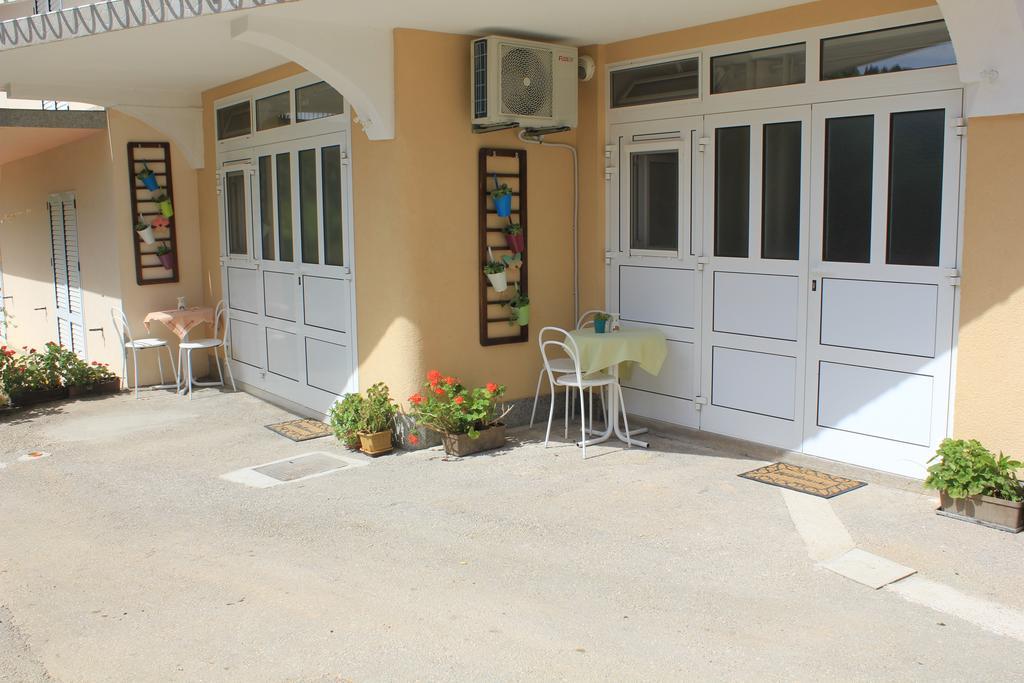 Rooms & Studio Bellina Skradin Exteriér fotografie